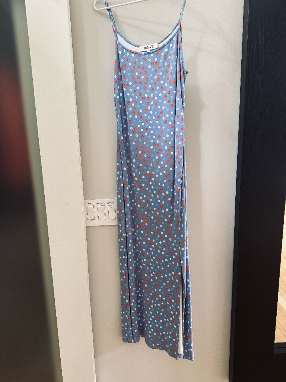 DIANE VON FURSTENBERG Size M Good Used DVF Maxi Dress · Thin Straps · Side Slit